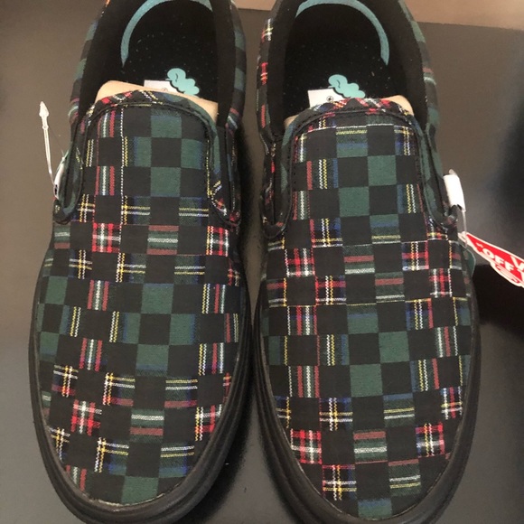 Women Vans - Picture 2 of 5